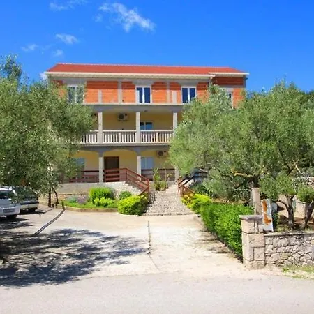 1 Bedroom With Terrace *