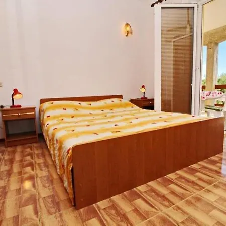 1 Bedroom With Terrace * Lumbarda