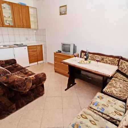 1 Bedroom With Terrace ルンバルダ
